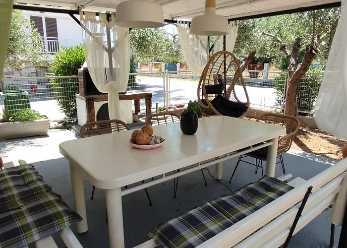 Olea House * Αμμουλιανή